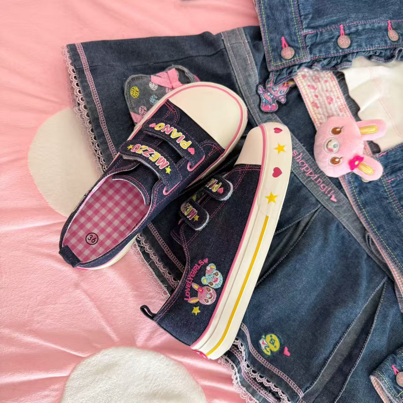Women Shoes Store - Wiosenno-letnie nowe, niskie, haftowane sneakersy, codzienne