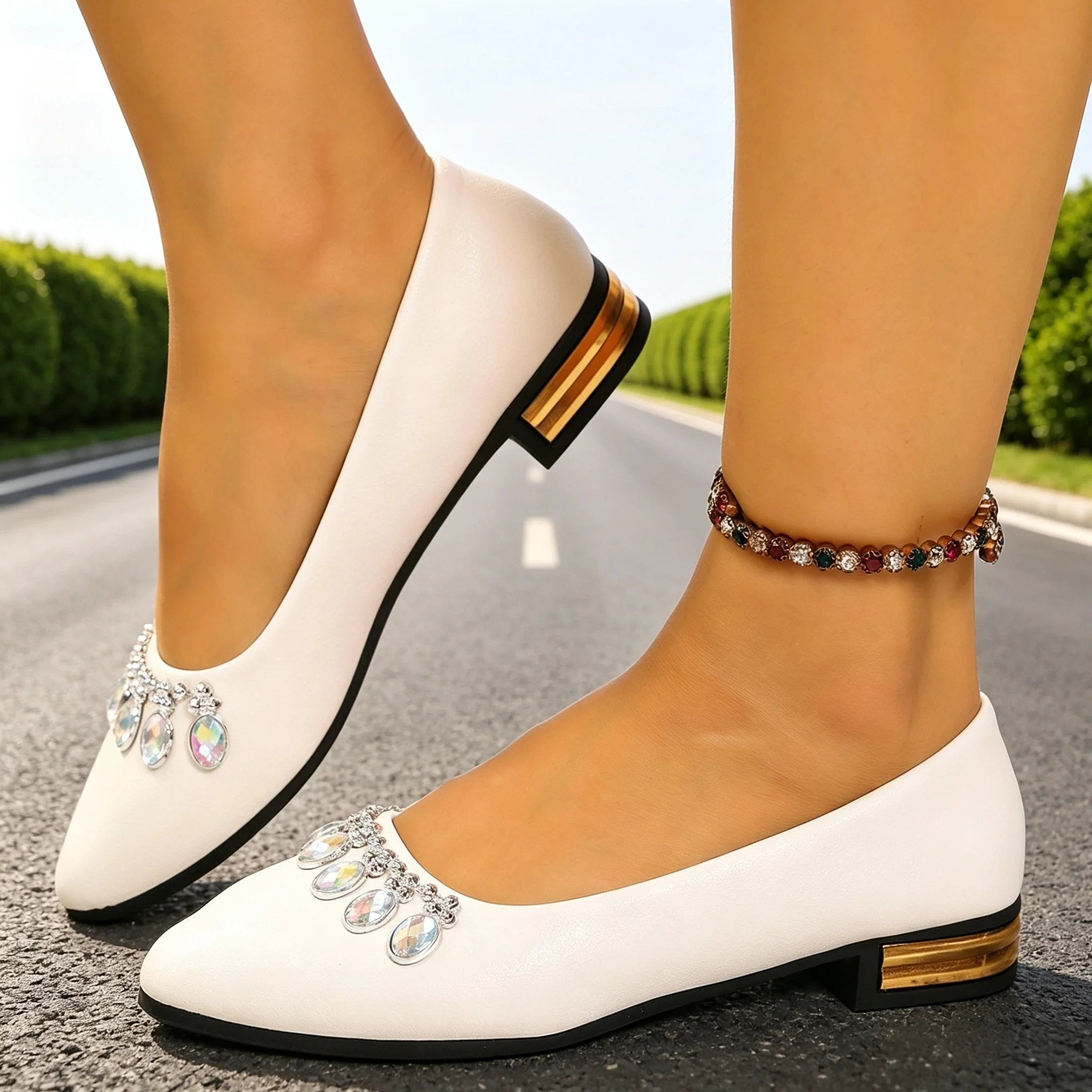 Women Shoes With Heels - Damskie baleriny z ostrym noskiem, duże