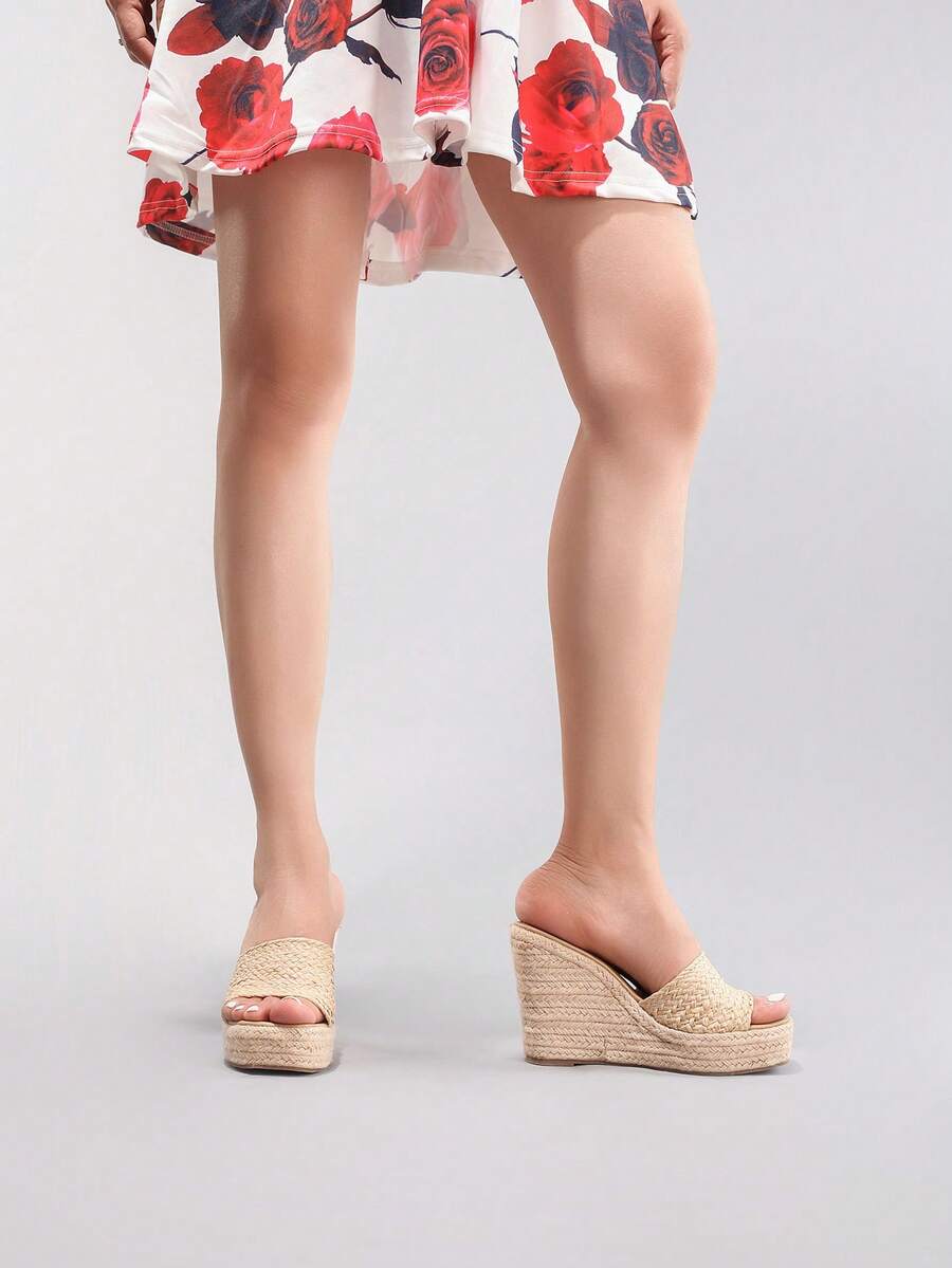 Damskie sandały na platformie  – Cork Wedge Sandal recenzja i cena
