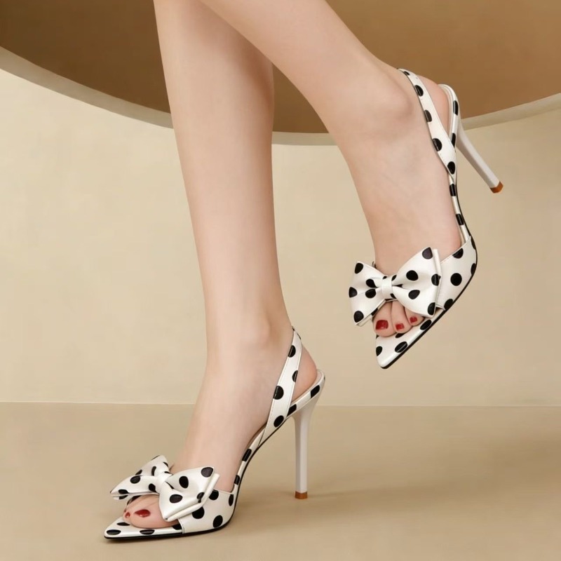 Francuskie sandały na szpilce  – Strappy Heeled Sandals recenzja i cena