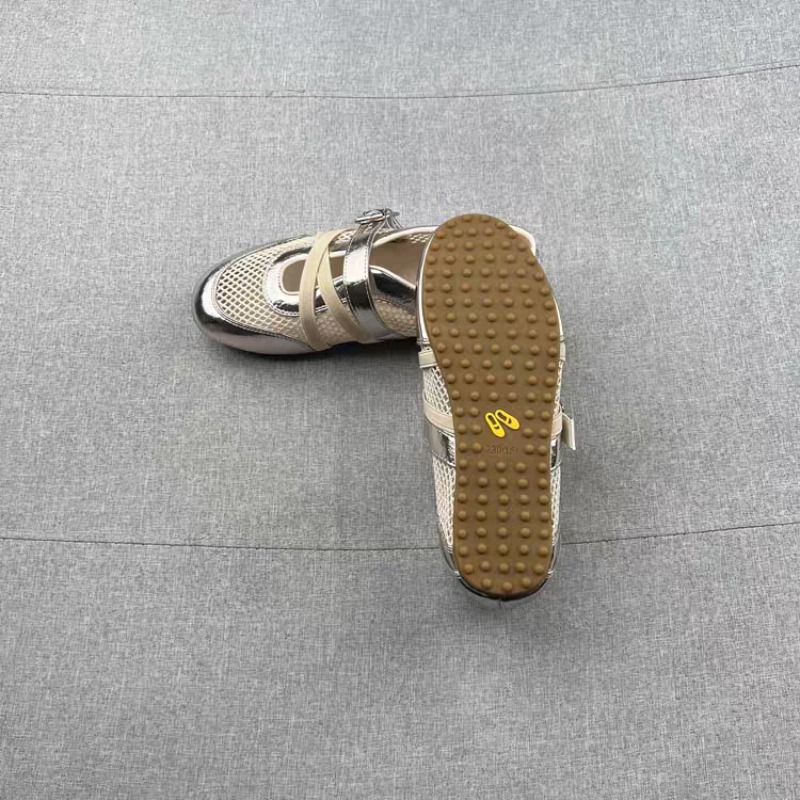 Nowe, tkane, ażurowe sneakersy – Women Shoes Store recenzja i cena