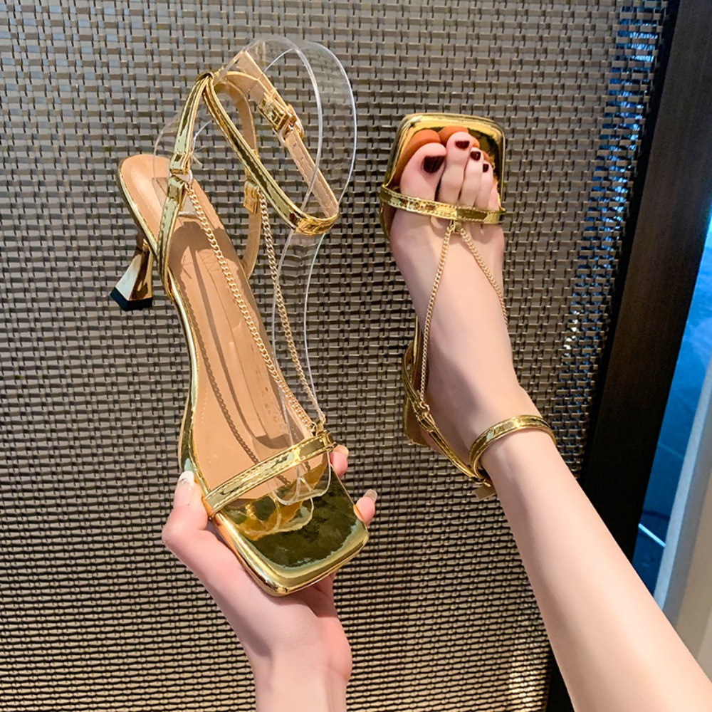 Złote sandały na wysokim obcas – Gold Chain Sandal recenzja i cena